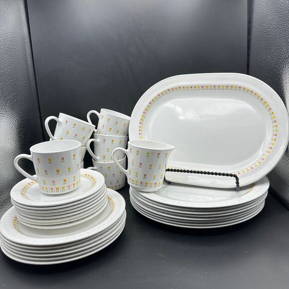 Vintage Salad Plates (4) in April Tulip by Corning for Centura 1972-1978 - Picture 8 of 9